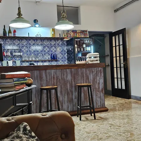 Hostel Palazzo Resilente *